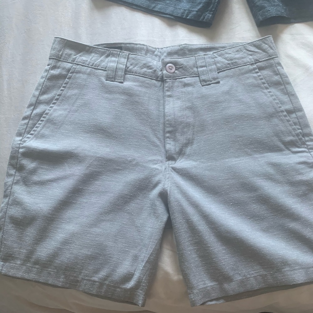 Fitted Men’s shorts smart wear